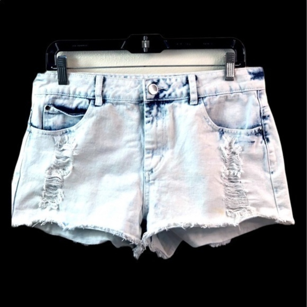 Forever 21 Distressed bleach washed denim frayed shorts junior size 30 - Picture 9 of 9